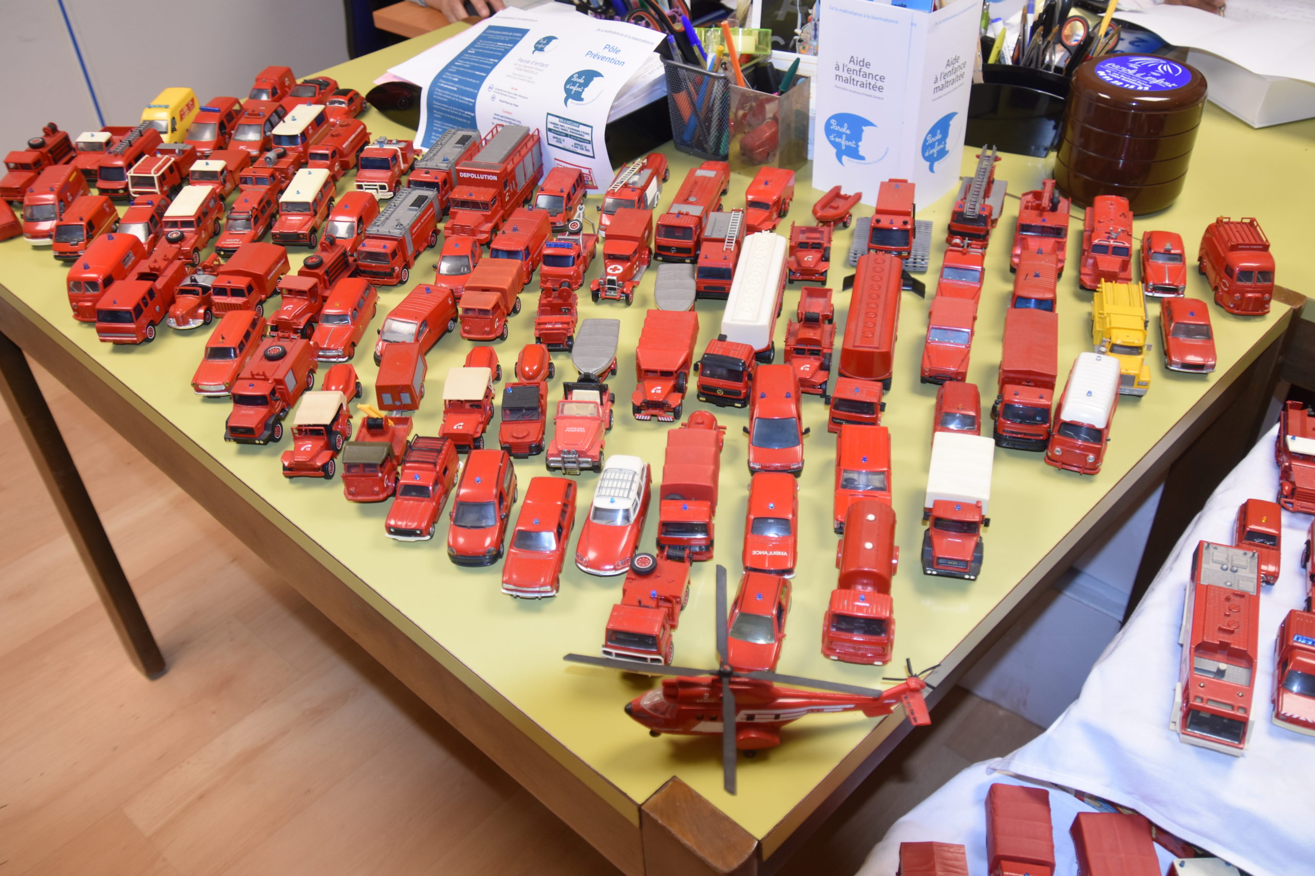 Don de petites voitures de collection!